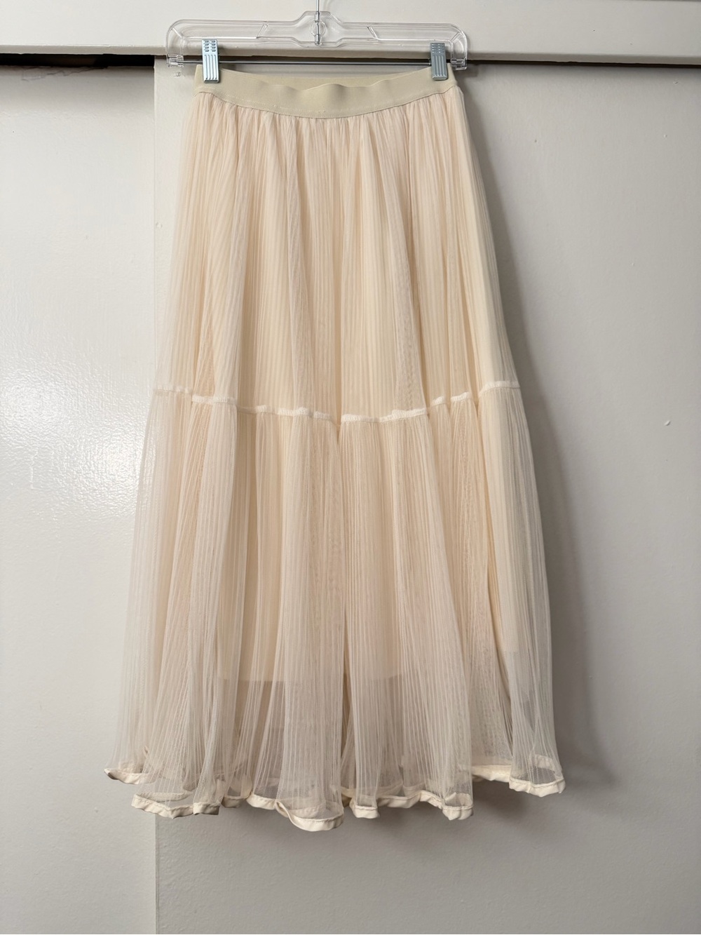 Cream Tiered Pleated Midi Skirt - Picture 4 of 4